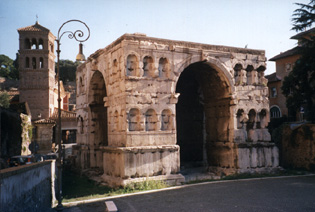 L'arco quadrifronte