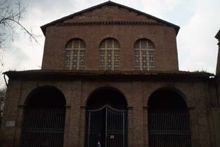 Facciata della chiesa di Santa Balbina